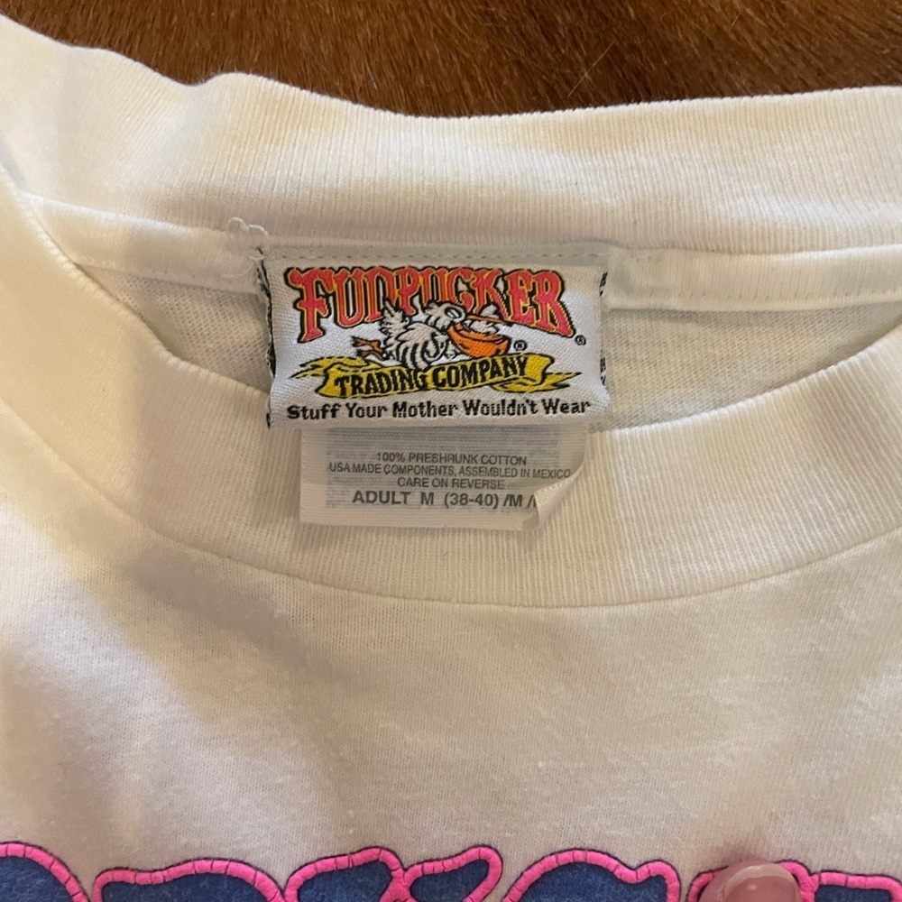 Fudpuckers on the island 1993 cotton white graphic globe tee with beach scape - Picture 3 of 7